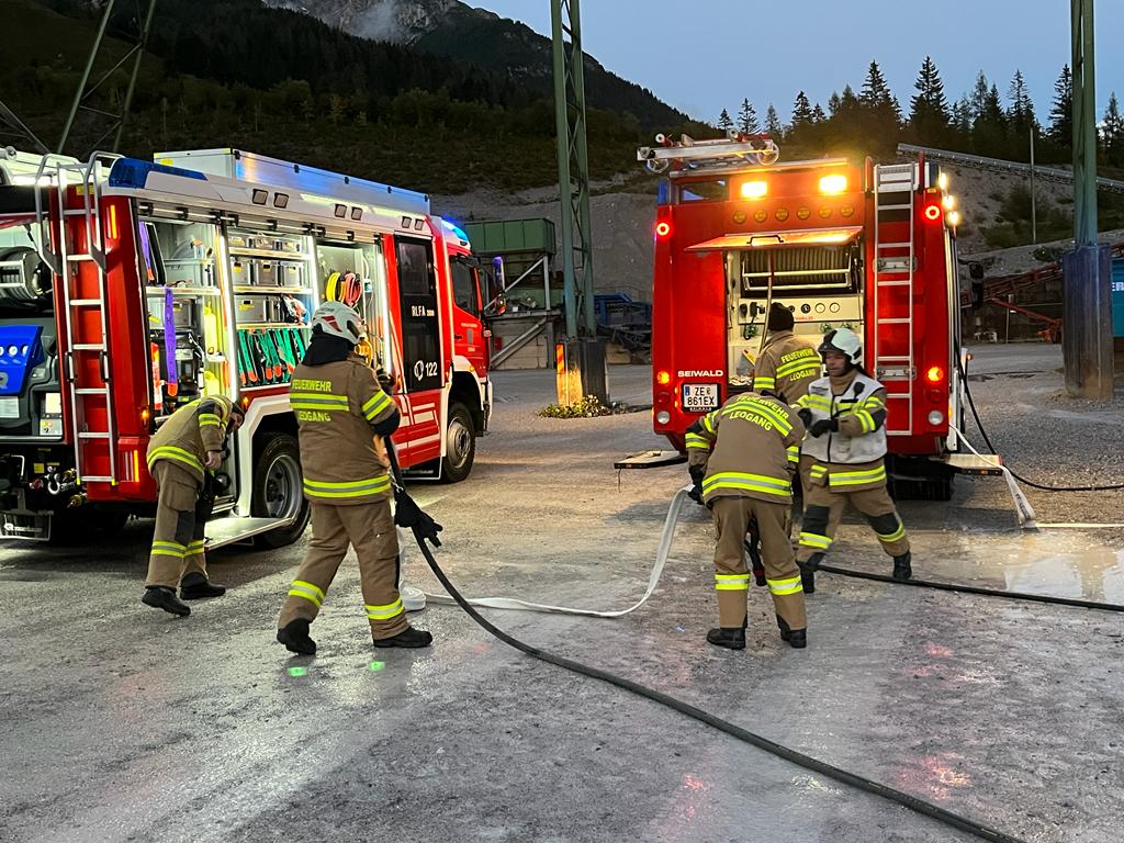 Große Feuerwehrübung im Werk Leogang - Rohrdorfer